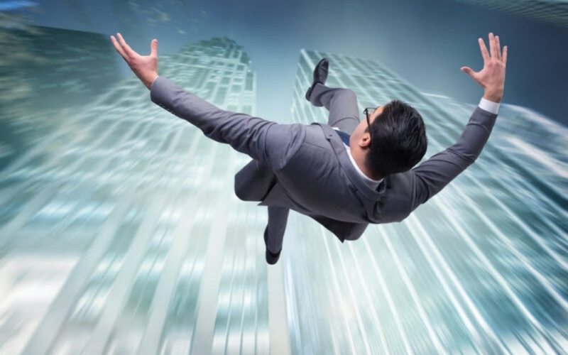 Mơ Thấy Bị Rơi Xuống (Falling Dream) có ý Nghĩa Gì là gì?