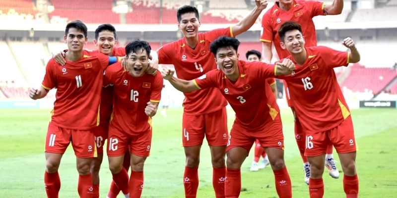 Buổi tập luyện nghiêm túc và chuyên nghiệp của đội tuyển U23 Việt Nam