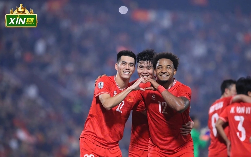 Tại sao bóng đá là bài học về sự đoàn kết?