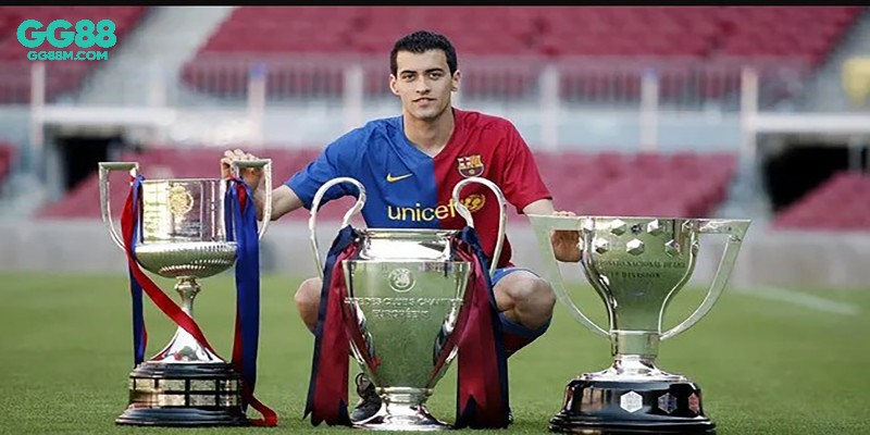 Các cầu thủ sở hữu bộ sưu tập danh hiệu nhiều nhất