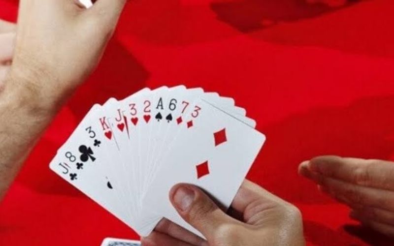 Chiến thuật điều hướng thế trận và kiểm soát ván bài