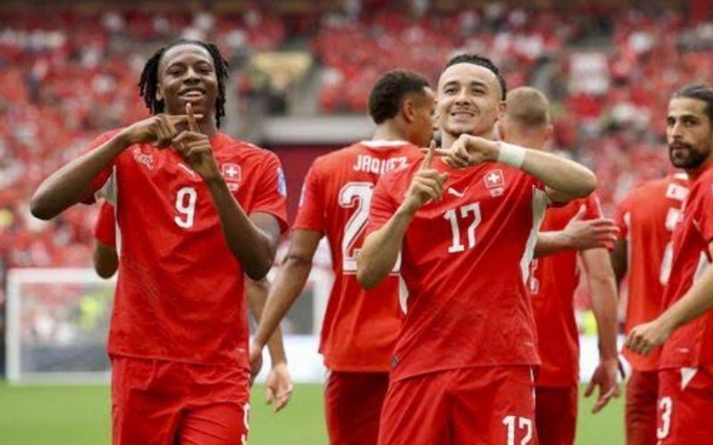 Hậu vệ tuyển Thụy Sĩ cản phá xuất thần cứu thua cho đội nhà mùa giải World Cup 2026